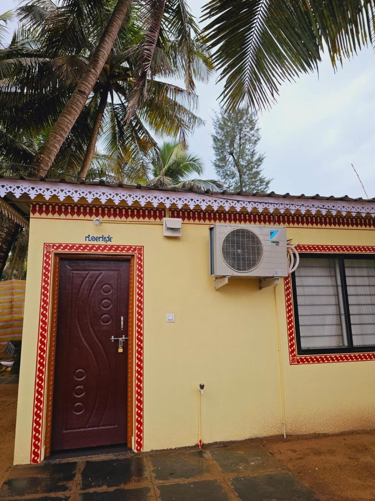 Livin Waves Beach Stay And Cafe Gokarna  Exterior photo