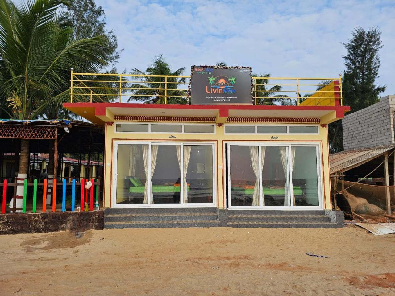 Livin Waves Beach Stay And Cafe Gokarna  Exterior photo